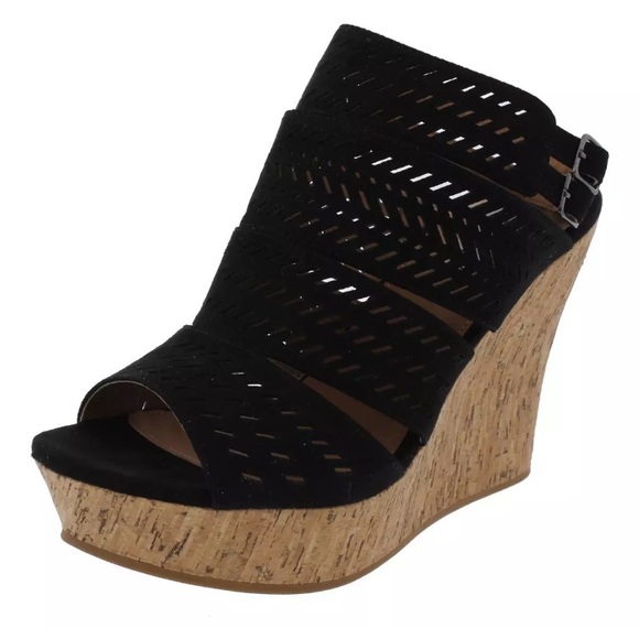 Black Suede Laser Cut Wedge! NEW! - Picture 2 of 9